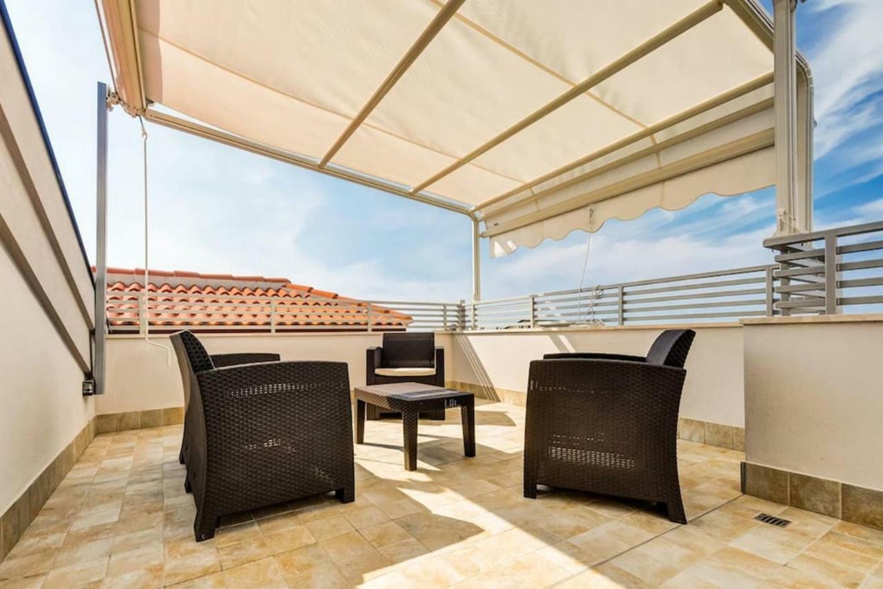 Penthouse 104 Sea View -Magnolia Holidays Alghero Bagian luar foto